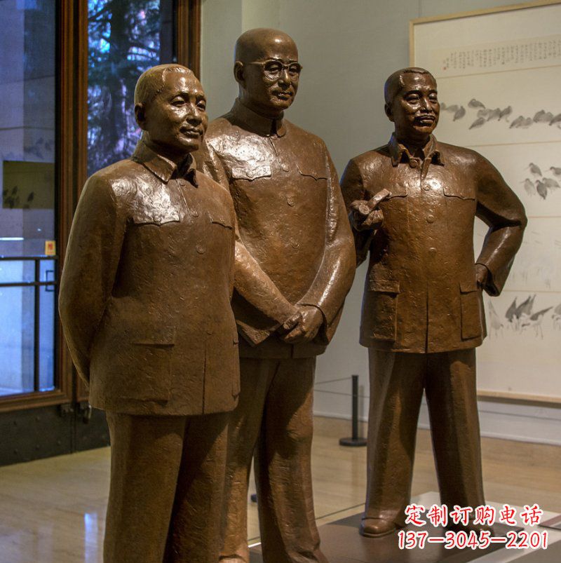 周口广场三个伟人人物铜雕