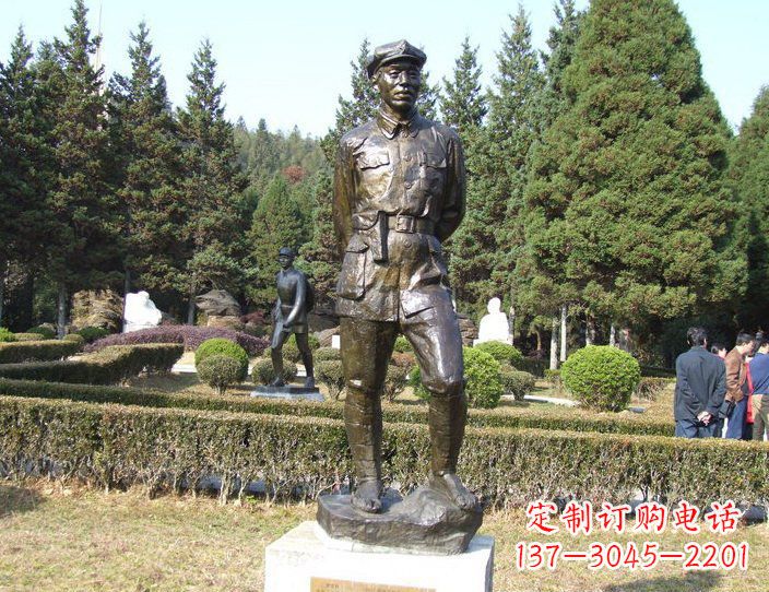 周口铜雕解放军战士,荣誉的象征