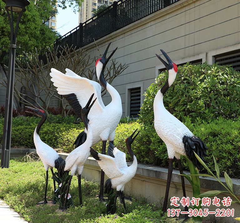 周口精致仿真的仙鹤雕塑