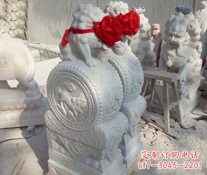 周口汉白玉狮子门口镇宅精致雕塑