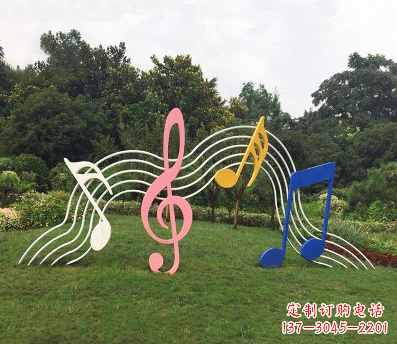 周口领雕塑:外观精美的不锈钢音符雕塑