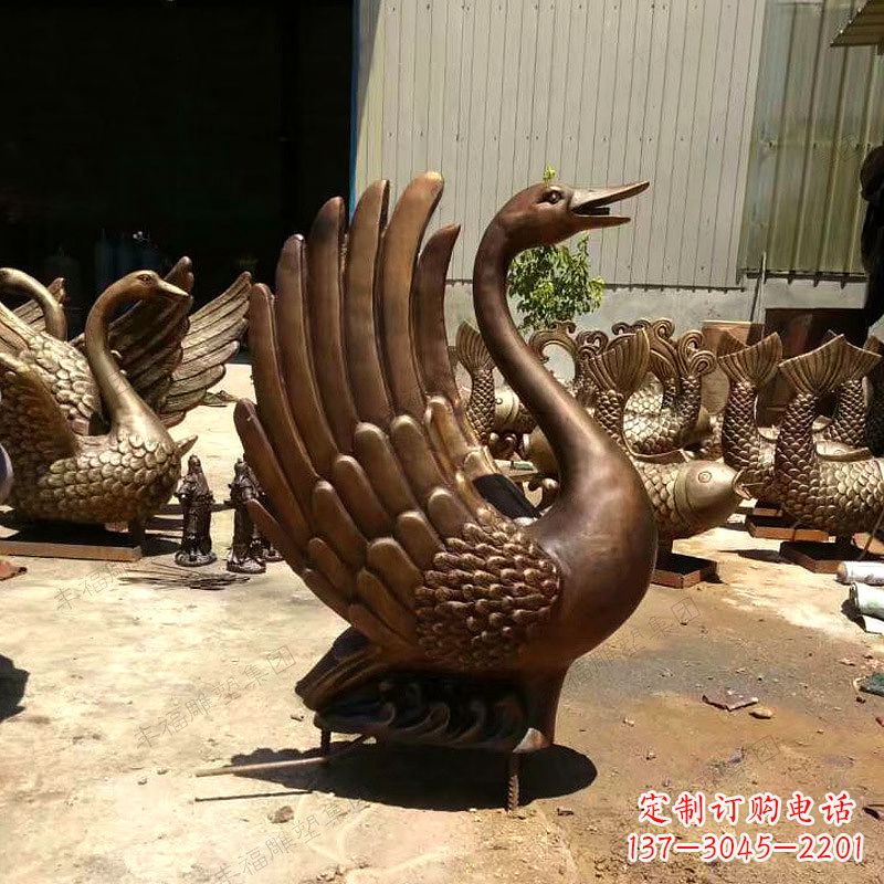 周口精美黄铜天鹅雕塑中领雕塑的精美黄铜天鹅雕…