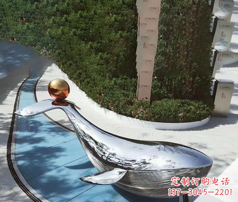周口镜面不锈钢海豚,一种质感的诠释