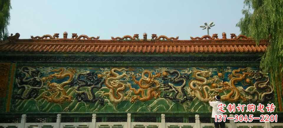 周口九龙壁景观石雕——造型精致,极致雕刻