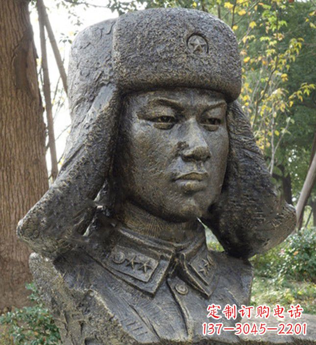 周口精致雕刻,肃穆崇尚——雷锋铜雕塑