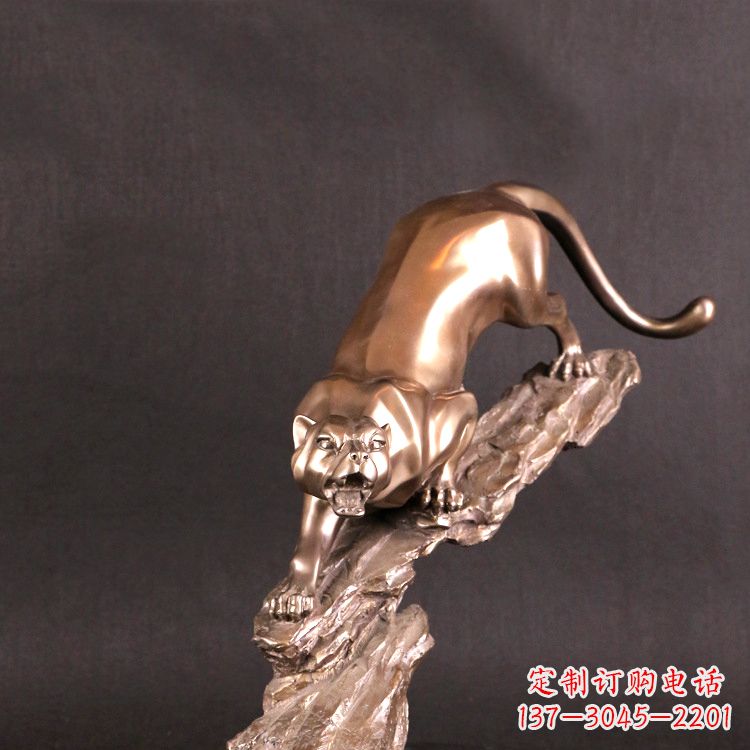周口猎豹玻璃钢雕塑——高级定制精美雕塑