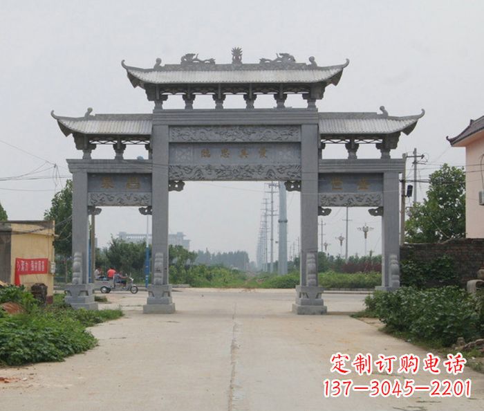 周口农村三门石牌坊