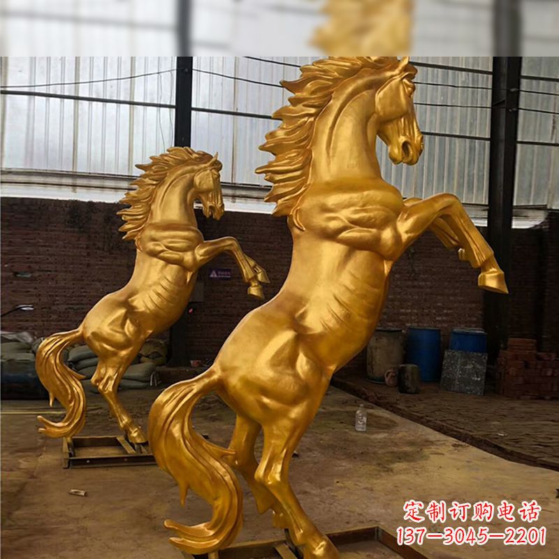 周口精美马雕塑,精锐漆金马儿