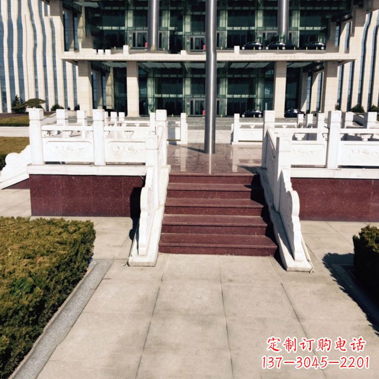 周口高贵的象征——中领雕塑升旗台雕塑
