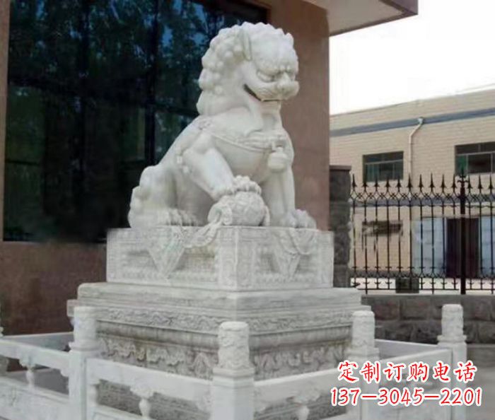 周口宏伟雄浑的大理石狮子石雕