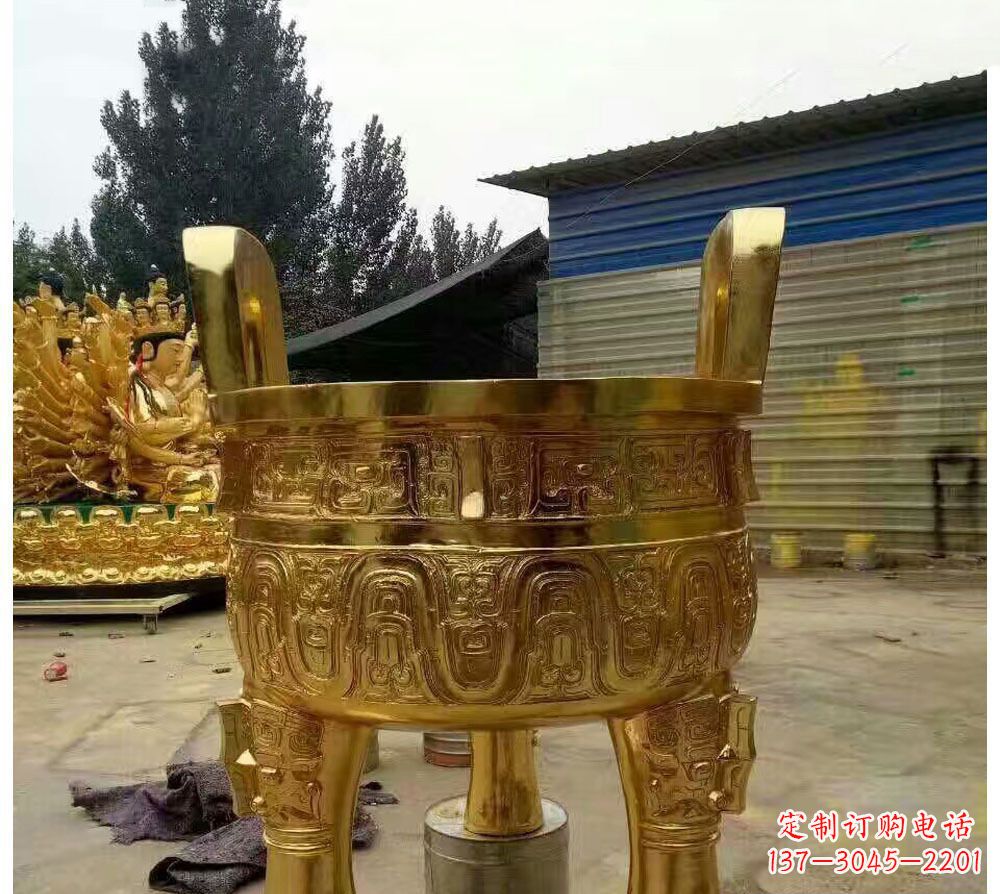 周口寺庙三足圆形香炉铜雕