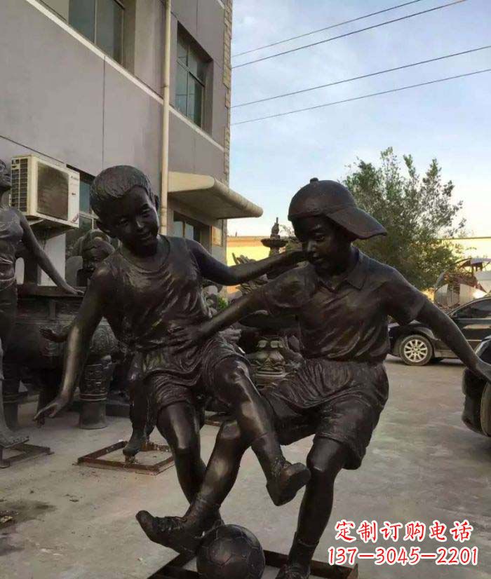 周口踢足球儿童铜雕 (2)