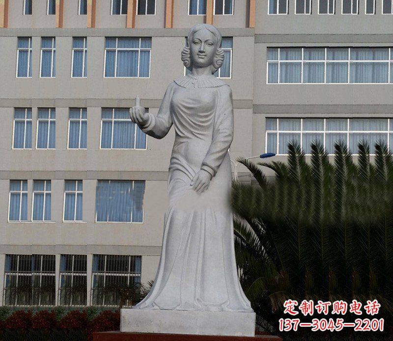 周口提灯天使弗洛伦斯·南丁格尔石雕 (2)