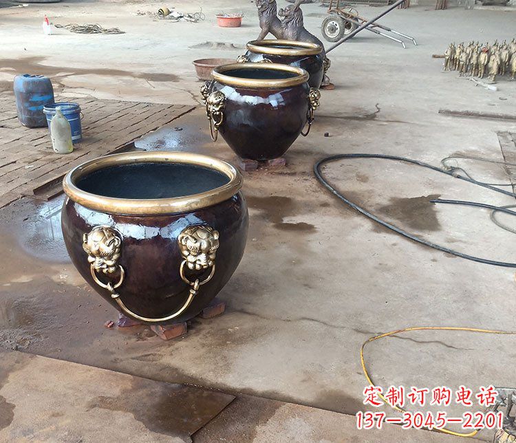 周口铜雕故宫狮子头水缸雕塑