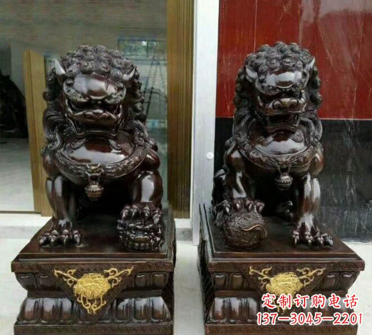 周口铜雕故宫狮子