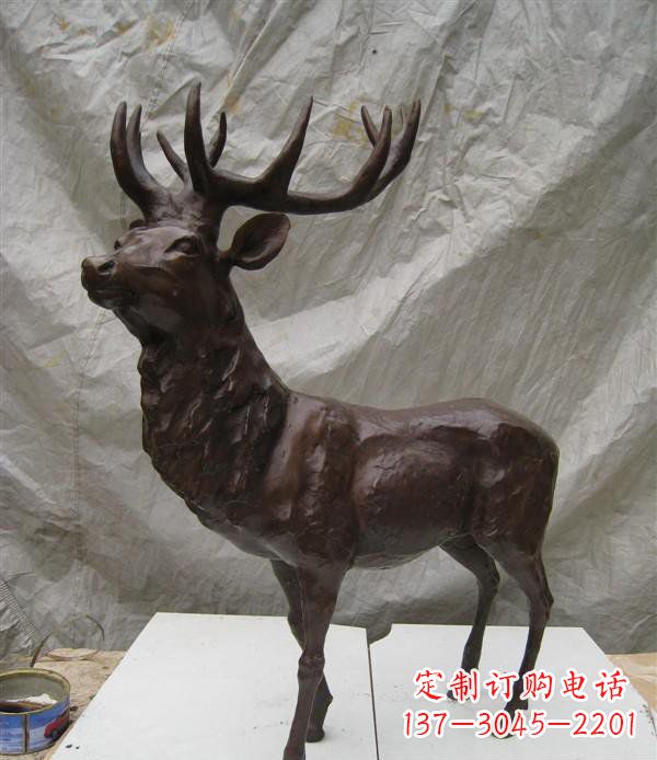 周口铜雕小鹿公园动物雕塑
