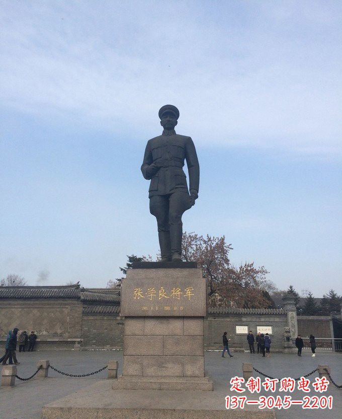 周口铜雕张学良近代名人雕塑