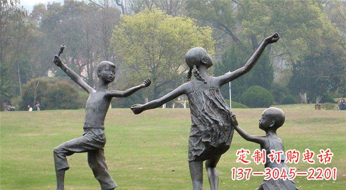 周口玩耍的儿童公园人物铜雕