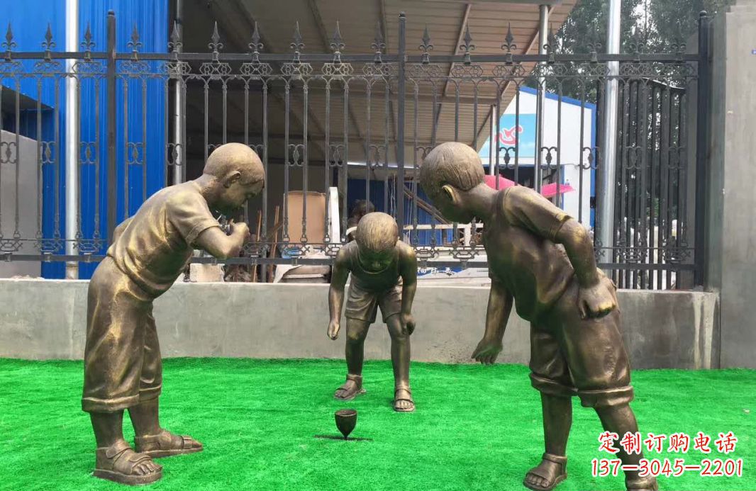 周口玩陀螺儿童铜雕塑