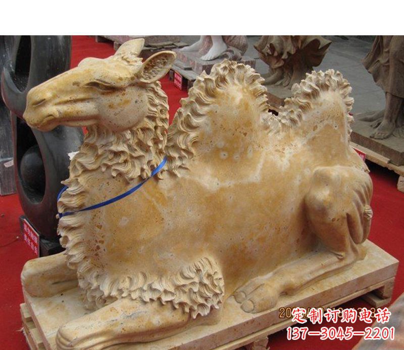 周口晚霞红动物骆驼石雕