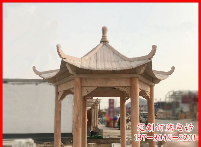 周口晚霞红公园六角石雕凉亭