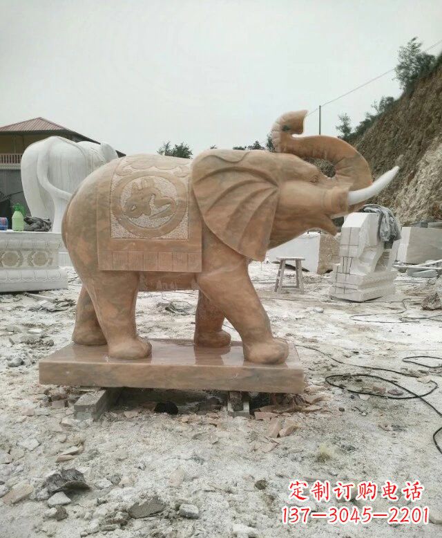 周口晚霞红吉祥如意大象雕塑