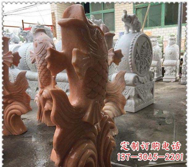 周口晚霞红喷水鲤鱼公园石雕