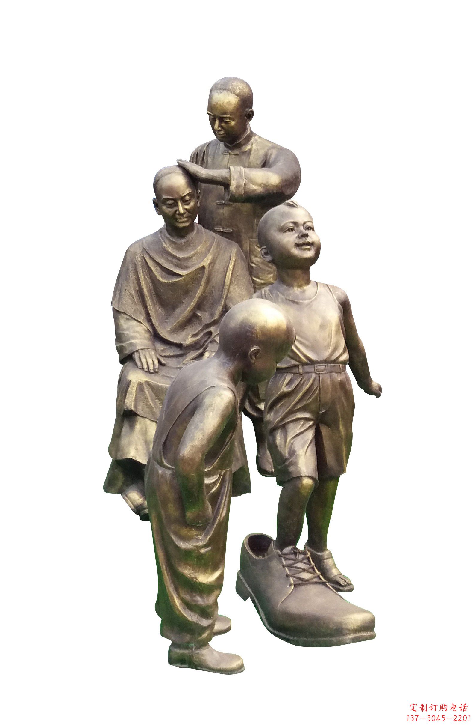 周口小孩穿大鞋 剃头铜雕像