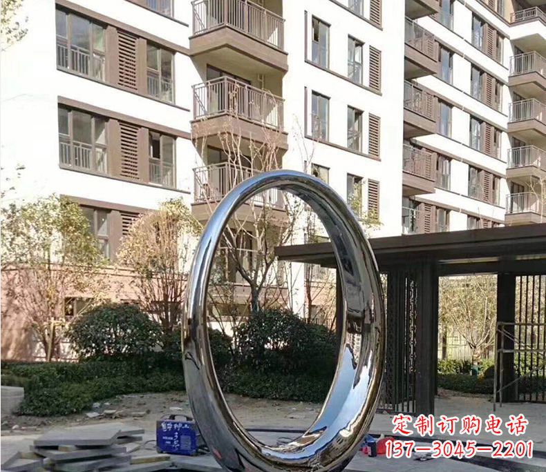 周口小区不锈钢镜面圆环雕塑