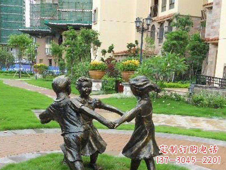 周口小区铜雕儿童玩游戏人物雕塑