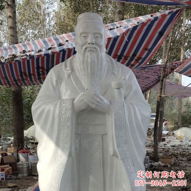 周口校园孔子雕像