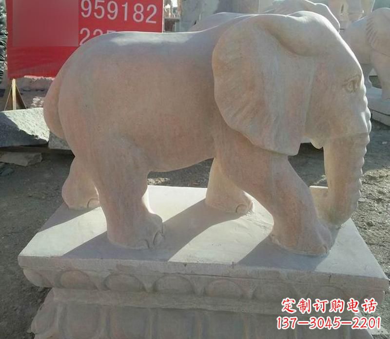 周口园林晚霞红大象雕塑