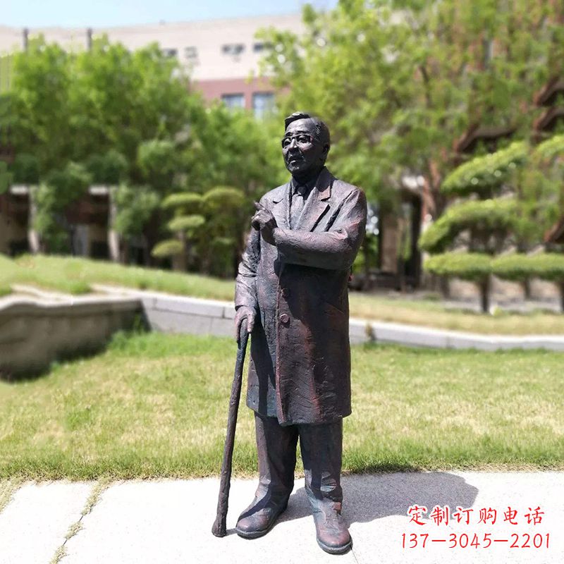 周口中国名人著名数学家华罗庚铜雕像