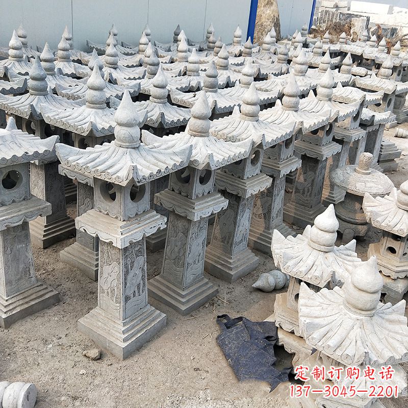 周口中式青石灯笼雕塑