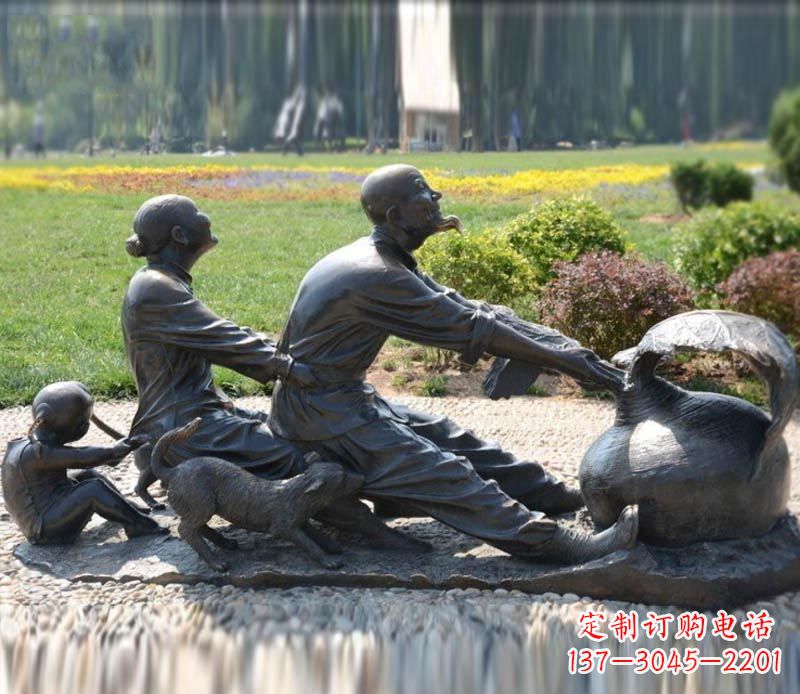周口祖孙三人拔萝卜铜雕